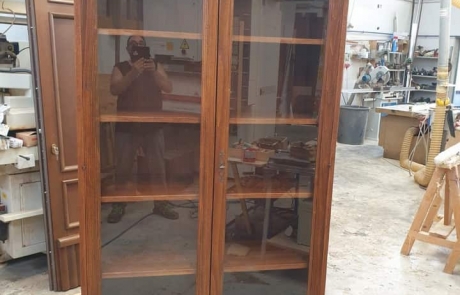 Mobili credenze vetrine soggiorni legno su misura Osimo Castelfidardo Recanati (1)-min